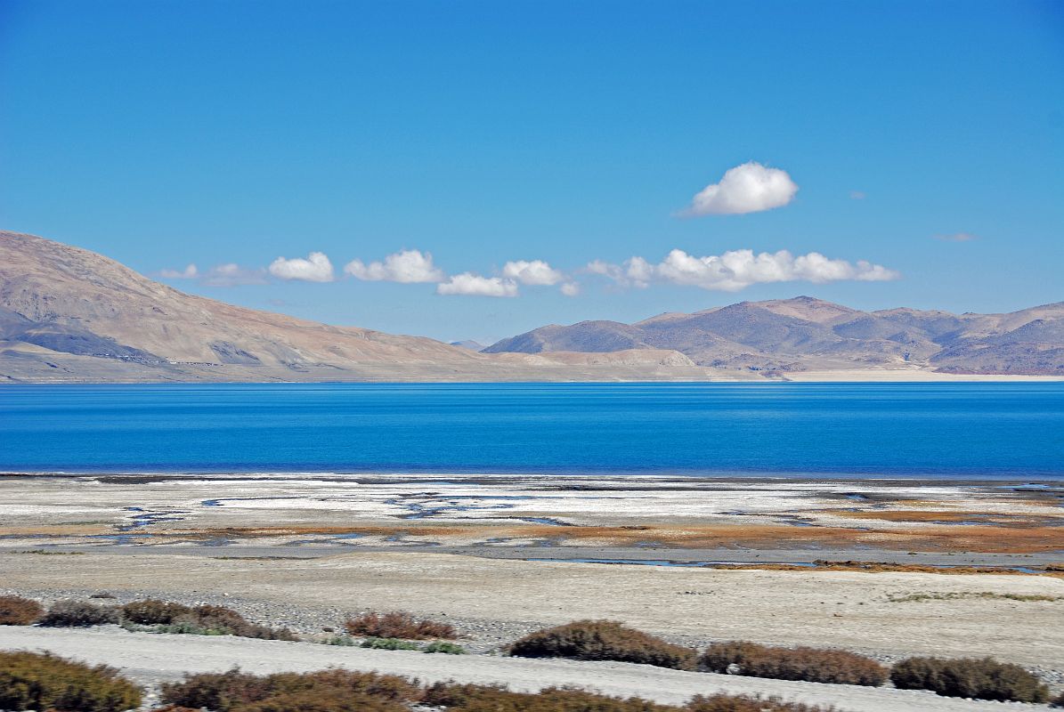 14 Peiko Tso We stopped and had lunch near the huge turquoise Peiku Tso Lake (4591m). Peiku is also also spelled Paiku, Pelku, and Pelkhu among other spellings.